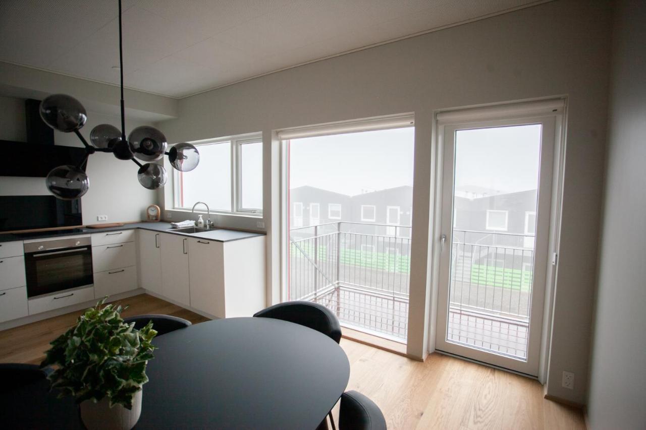 New Three Bedroom Townhouses With Sea View Tórshavn Eksteriør billede